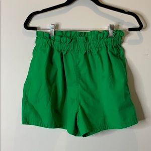 URBAN OUTFITTERS GREEN PAPERBAG SHORTS W/ POCKETS
